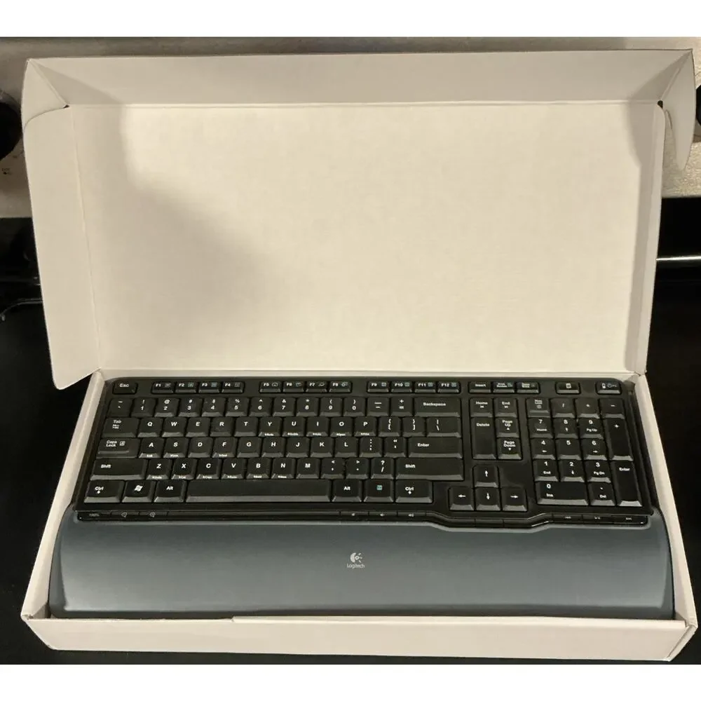 LOGITECH Cordless Desktop S520 Keyboard LX5 Laser Mouse Compact USB RF Receiver